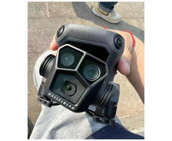 Квадрокоптер DJI Mavic 3 Pro Fly More Combo (DJI RC Pro) (CP.MA.00000662.01), изображение 10 Квадрокоптер DJI Mavic 3 Pro Fly More Combo (DJI RC Pro) (CP.MA.00000662.01), изображение 10