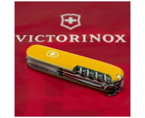Нож Victorinox Climber Ukraine Марка з трактором (1.3703.3_T3110p), изображение 4 Нож Victorinox Climber Ukraine Марка з трактором (1.3703.3_T3110p), изображение 4