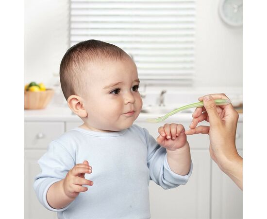 Набор детской посуды Munchkin Gentle Ложки мягкие силиконовые 2 шт зеленая/розовая (27106.02), изображение 4 Набор детской посуды Munchkin Gentle Ложки мягкие силиконовые 2 шт зеленая/розовая (27106.02), изображение 4