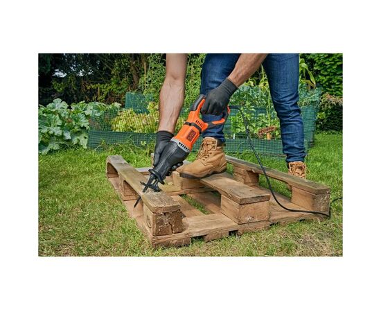 Сабельная пила Black&Decker BES301, изображение 4 Сабельная пила Black&Decker BES301, изображение 4