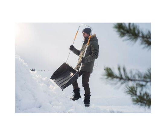Лопата Fiskars скрепер Snow sledge (1003470), изображение 8 Лопата Fiskars скрепер Snow sledge (1003470), изображение 8