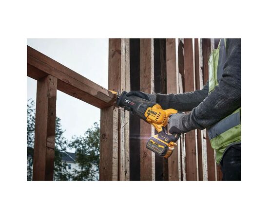Сабельная пила DeWALT 18В XR Li-lon, 0 - 3000 ход/мин, 3.5 кг, кейс TSTAK (без АКБ и ЗУ) (DCS386NT), изображение 7 Сабельная пила DeWALT 18В XR Li-lon, 0 - 3000 ход/мин, 3.5 кг, кейс TSTAK (без АКБ и ЗУ) (DCS386NT), изображение 7