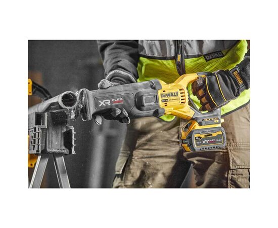 Сабельная пила DeWALT 18В XR Li-lon, 0 - 3000 ход/мин, 3.5 кг, кейс TSTAK (без АКБ и ЗУ) (DCS386NT), изображение 8 Сабельная пила DeWALT 18В XR Li-lon, 0 - 3000 ход/мин, 3.5 кг, кейс TSTAK (без АКБ и ЗУ) (DCS386NT), изображение 8