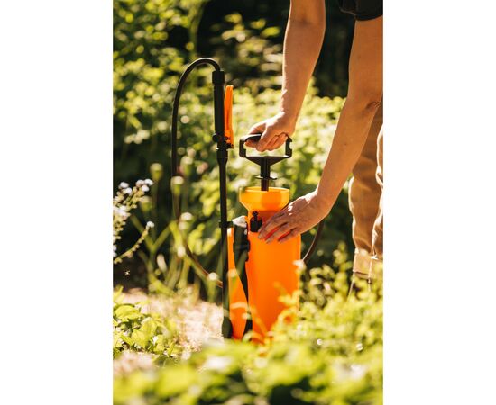 Опрыскиватель Fiskars Watering Fiskars (1025934), изображение 10 Опрыскиватель Fiskars Watering Fiskars (1025934), изображение 10