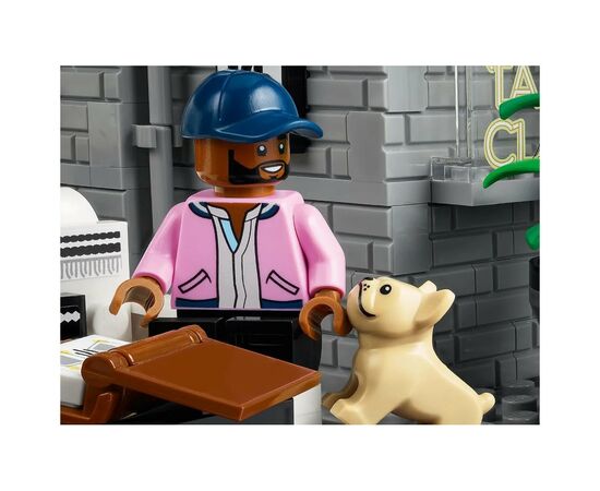 Конструктор LEGO Icons Queer Eye — лофт «Великолепной пятерки» 974 детали (10291-), изображение 3 Конструктор LEGO Icons Queer Eye — лофт «Великолепной пятерки» 974 детали (10291-), изображение 3