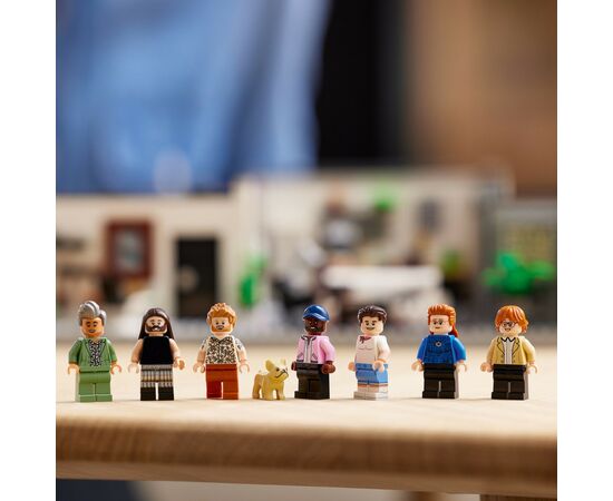 Конструктор LEGO Icons Queer Eye — лофт «Великолепной пятерки» 974 детали (10291-), изображение 5 Конструктор LEGO Icons Queer Eye — лофт «Великолепной пятерки» 974 детали (10291-), изображение 5