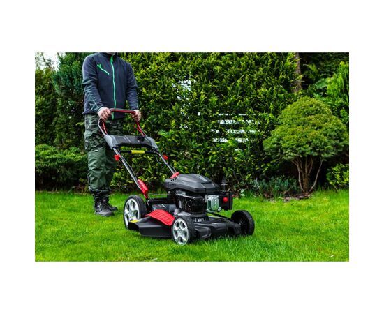Газонокосилка Graphite бензиновая 2.2кВт (3л.с.), 46см, 55л, мульчирование, 25-65мм, 31кг (52G671), изображение 2 Газонокосилка Graphite бензиновая 2.2кВт (3л.с.), 46см, 55л, мульчирование, 25-65мм, 31кг (52G671), изображение 2
