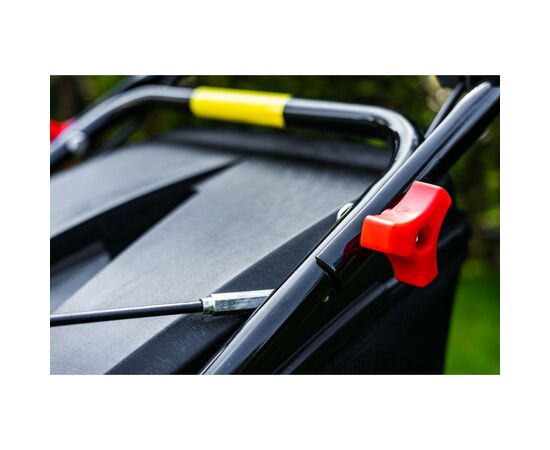 Газонокосилка Graphite бензиновая 2.2кВт (3л.с.), 46см, 55л, мульчирование, 25-65мм, 31кг (52G671), изображение 7 Газонокосилка Graphite бензиновая 2.2кВт (3л.с.), 46см, 55л, мульчирование, 25-65мм, 31кг (52G671), изображение 7