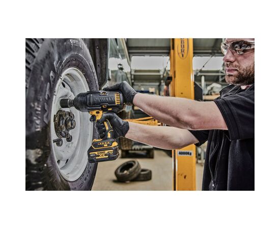 Гайковерт DeWALT 18 В XR Li-lon 2x5Ah, 1396 Нм (DCF900P2G), изображение 11 Гайковерт DeWALT 18 В XR Li-lon 2x5Ah, 1396 Нм (DCF900P2G), изображение 11
