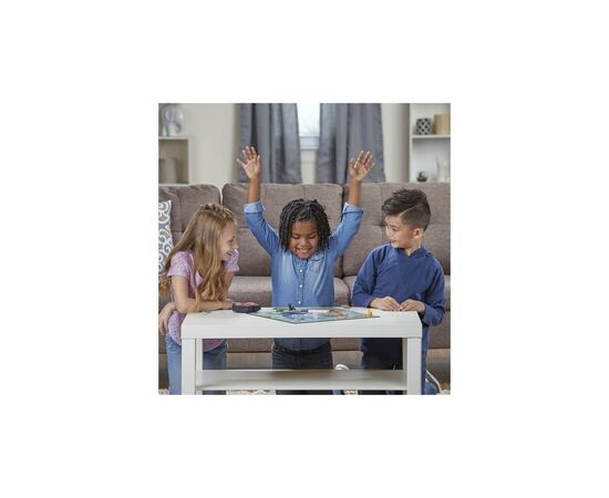 Настольная игра Hasbro Моя первая Монополия с банковскими картами (E1842), изображение 12