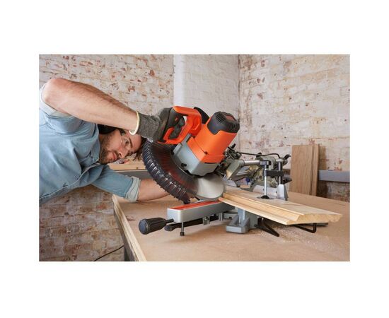 Торцовочная пила Black&Decker 2100 Вт, диск 254х30 мм, 5000 об/мин, XPS, вес 18.5 кг (BES710), изображение 4 Торцовочная пила Black&Decker 2100 Вт, диск 254х30 мм, 5000 об/мин, XPS, вес 18.5 кг (BES710), изображение 4