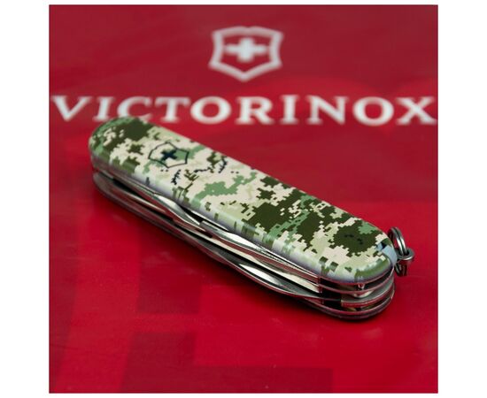 Нож Victorinox Climber Army Піксель (1.3703.3_W3940p), изображение 3 Нож Victorinox Climber Army Піксель (1.3703.3_W3940p), изображение 3
