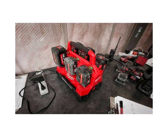 Зарядное устройство для аккумуляторов инструмента Milwaukee M18 PC6 EU (4932480162), изображение 7 Зарядное устройство для аккумуляторов инструмента Milwaukee M18 PC6 EU (4932480162), изображение 7