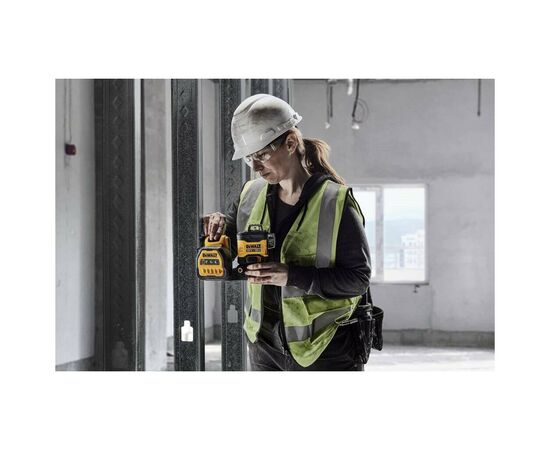 Лазерный нивелир DeWALT линейный 10.8/12/18В XR Li-Ion, зеленый луч, 1x2Ah 18V, TSTAK (DCE089D1G18), изображение 12 Лазерный нивелир DeWALT линейный 10.8/12/18В XR Li-Ion, зеленый луч, 1x2Ah 18V, TSTAK (DCE089D1G18), изображение 12