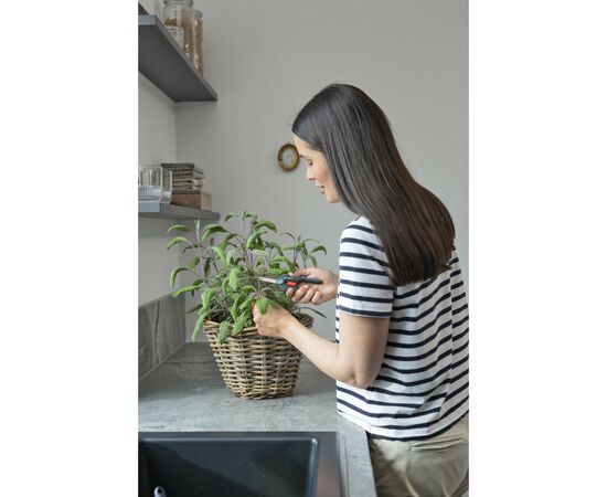 Ножиці садові Gardena FreshCut для трави і квітів (12212-20.000.00), зображення 8 Ножиці садові Gardena FreshCut для трави і квітів (12212-20.000.00), зображення 8