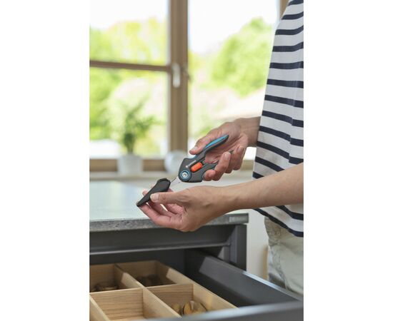 Ножиці садові Gardena FreshCut для трави і квітів (12212-20.000.00), зображення 9 Ножиці садові Gardena FreshCut для трави і квітів (12212-20.000.00), зображення 9