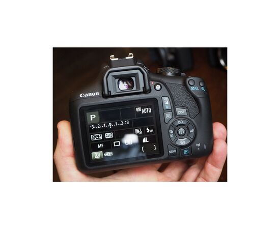 Цифровой фотоаппарат Canon EOS 2000D 18-55 DC III (2728C007AA), изображение 12 Цифровой фотоаппарат Canon EOS 2000D 18-55 DC III (2728C007AA), изображение 12