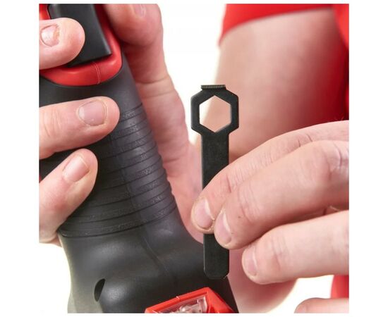 Заклепочник Milwaukee M12 BPRT-0, 2,4-4,8мм (без АКБ и ЗУ) (4933464404), изображение 8 Заклепочник Milwaukee M12 BPRT-0, 2,4-4,8мм (без АКБ и ЗУ) (4933464404), изображение 8