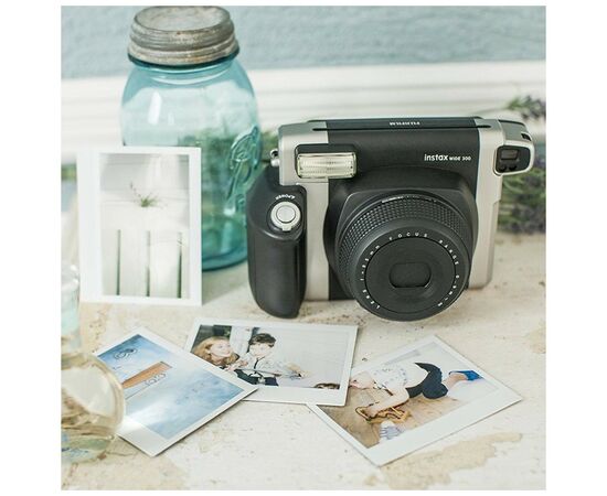 Камера моментальной печати Fujifilm Instax WIDE 300 Instant camera (16445795), изображение 12 Камера моментальной печати Fujifilm Instax WIDE 300 Instant camera (16445795), изображение 12