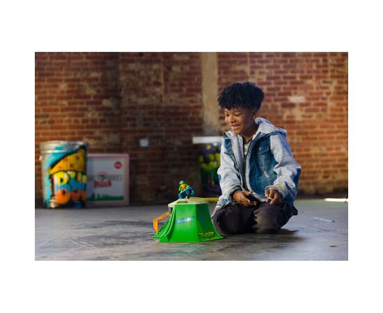 Игровой набор Funrise TMNT Черепашки-ниндзя классические Скейтбордист с лаунчером Донателло (71042), изображение 12 Игровой набор Funrise TMNT Черепашки-ниндзя классические Скейтбордист с лаунчером Донателло (71042), изображение 12