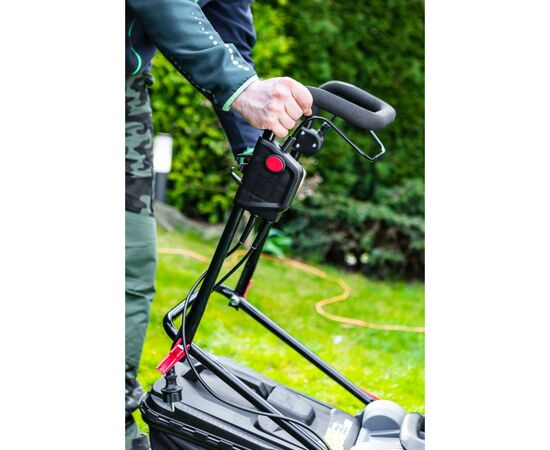 Газонокосилка Graphite 1500Вт, 36см, 35л, 20-50мм, 10.1кг (59G474), изображение 3 Газонокосилка Graphite 1500Вт, 36см, 35л, 20-50мм, 10.1кг (59G474), изображение 3