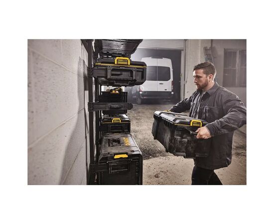 Ящик для инструментов DeWALT TOUGHSYSTEM 2.0 555х375х317 мм, увеличенной вместительности (DWST83294-1), изображение 5 Ящик для инструментов DeWALT TOUGHSYSTEM 2.0 555х375х317 мм, увеличенной вместительности (DWST83294-1), изображение 5