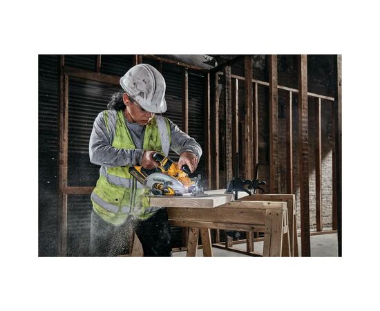 Дисковая пила DeWALT 18V XR Li-lon FLEXVOLT ADVANTAGE, диск 190х30 мм, TSTAK (без АКБ и ЗУ) (DCS573NT), изображение 5 Дисковая пила DeWALT 18V XR Li-lon FLEXVOLT ADVANTAGE, диск 190х30 мм, TSTAK (без АКБ и ЗУ) (DCS573NT), изображение 5
