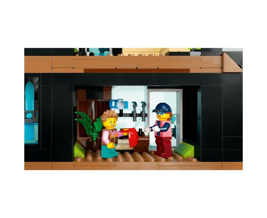Конструктор LEGO City Горнолыжный и скалолазный центр 1045 деталей (60366), изображение 8 Конструктор LEGO City Горнолыжный и скалолазный центр 1045 деталей (60366), изображение 8