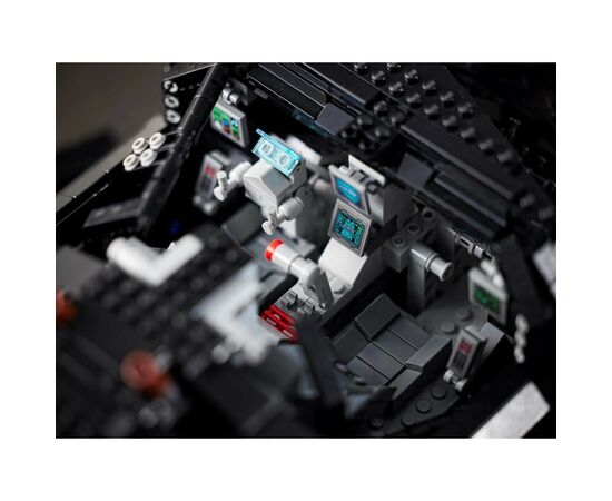 Конструктор LEGO DC Super Heroes Batman 2049 деталей (76240), зображення 11 Конструктор LEGO DC Super Heroes Batman 2049 деталей (76240), зображення 11