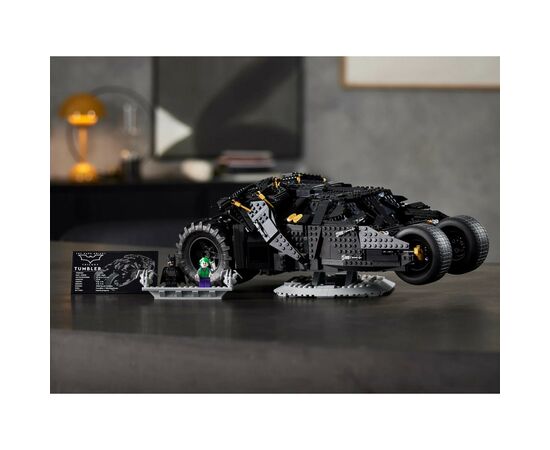 Конструктор LEGO DC Super Heroes Batman 2049 деталей (76240), зображення 5 Конструктор LEGO DC Super Heroes Batman 2049 деталей (76240), зображення 5