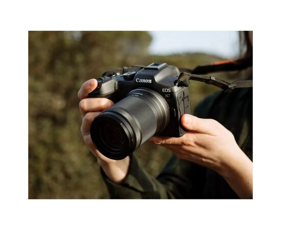 Цифровой фотоаппарат Canon EOS R7 body + адаптер EF-RF (5137C018), изображение 4 Цифровой фотоаппарат Canon EOS R7 body + адаптер EF-RF (5137C018), изображение 4
