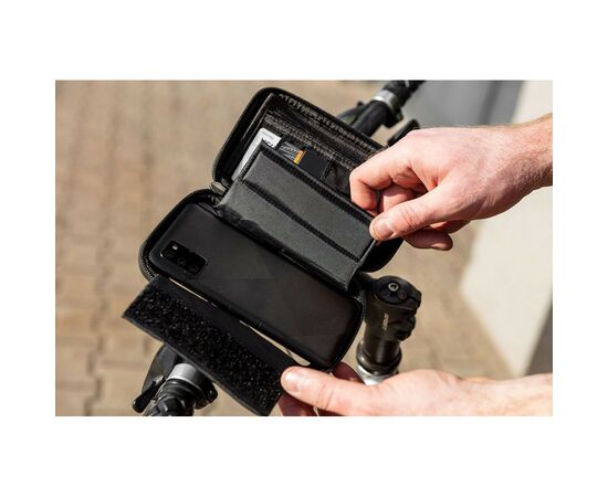 Велосумка на руль Neo Tools з тримачем для смартфона до 6" Black (91-001), изображение 7 Велосумка на руль Neo Tools з тримачем для смартфона до 6" Black (91-001), изображение 7