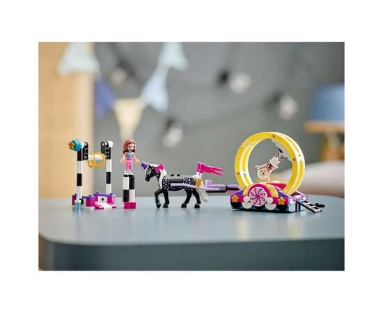 Конструктор LEGO Friends Волшебная акробатика 223 детали (41686), изображение 2 Конструктор LEGO Friends Волшебная акробатика 223 детали (41686), изображение 2