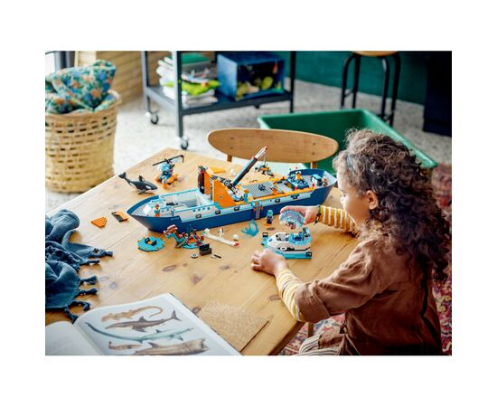 Конструктор LEGO City Арктический исследовательский корабль 815 деталей (60368), изображение 11 Конструктор LEGO City Арктический исследовательский корабль 815 деталей (60368), изображение 11