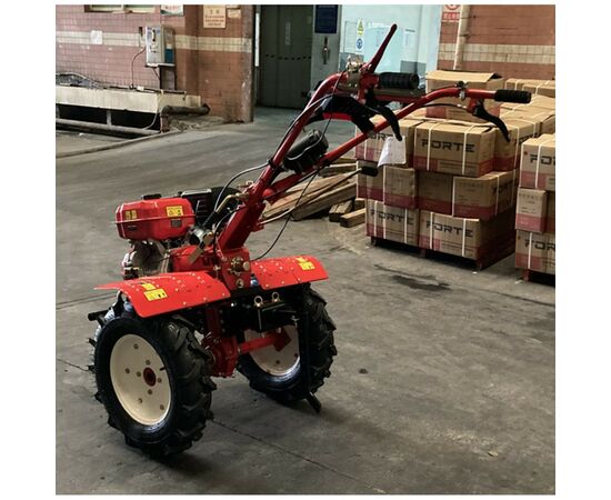 Культиватор Forte 1350 NEW (колеса 12", 9лс (121340), изображение 4 Культиватор Forte 1350 NEW (колеса 12", 9лс (121340), изображение 4