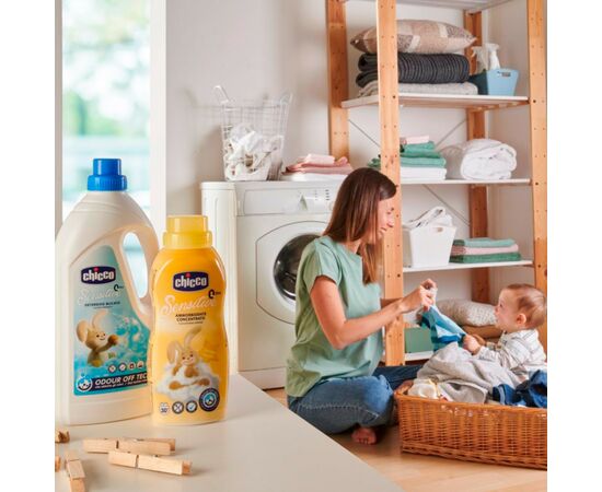 Гель для стирки Chicco Sensitive для детских вещей 1.5 л (8058664122325), изображение 3 Гель для стирки Chicco Sensitive для детских вещей 1.5 л (8058664122325), изображение 3