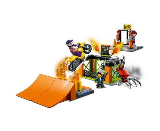 Конструктор LEGO City Stunt Парк каскадёров 170 деталей (60293), изображение 3 Конструктор LEGO City Stunt Парк каскадёров 170 деталей (60293), изображение 3