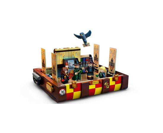 Конструктор LEGO Harry Potter Очаровательный чемодан Хогвартса 603 детали (76399), изображение 4 Конструктор LEGO Harry Potter Очаровательный чемодан Хогвартса 603 детали (76399), изображение 4