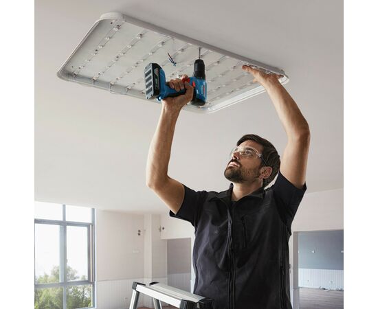 Шуруповерт Bosch GSR 185-LI, 2х2.0 Ah, ЗУ GAL 18V-20, кейс (0.601.9K3.000), изображение 12 Шуруповерт Bosch GSR 185-LI, 2х2.0 Ah, ЗУ GAL 18V-20, кейс (0.601.9K3.000), изображение 12