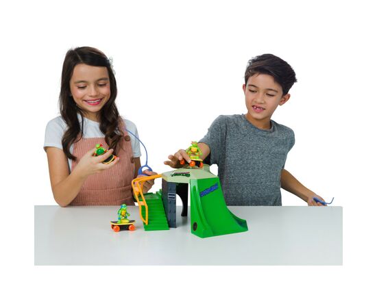 Игровой набор Funrise TMNT Черепашки-ниндзя классические мини Скейт-парк (71053), изображение 10 Игровой набор Funrise TMNT Черепашки-ниндзя классические мини Скейт-парк (71053), изображение 10