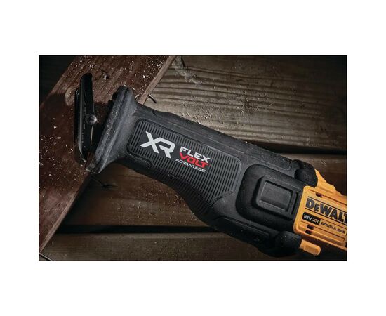 Сабельная пила DeWALT 18В XR Li-lon 6 Ач, 0 - 3000 ход/мин, кейс TSTAK (DCS386T1), изображение 11 Сабельная пила DeWALT 18В XR Li-lon 6 Ач, 0 - 3000 ход/мин, кейс TSTAK (DCS386T1), изображение 11