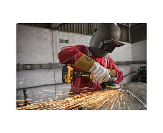Шлифовальная машина DeWALT DCG405 18В XR Li-lon, 125 мм, 3x5Ah, кейс TSTAK (DCG405P3), изображение 8 Шлифовальная машина DeWALT DCG405 18В XR Li-lon, 125 мм, 3x5Ah, кейс TSTAK (DCG405P3), изображение 8