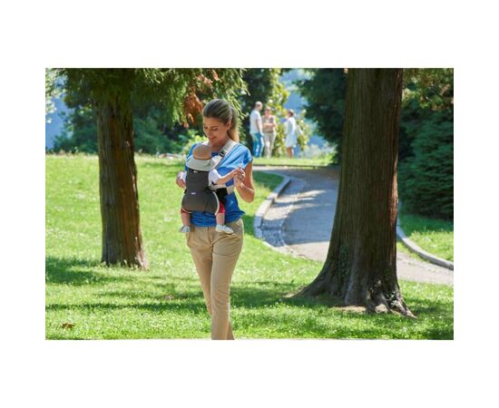 Рюкзак-переноска Chicco EasyFit Темно-серая (79154.77), изображение 10 Рюкзак-переноска Chicco EasyFit Темно-серая (79154.77), изображение 10