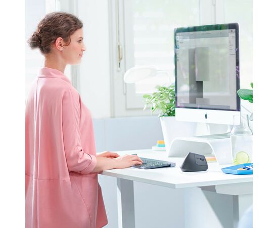 Мышка Logitech MX Vertical (910-005448), изображение 10 Мышка Logitech MX Vertical (910-005448), изображение 10