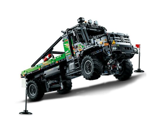 Конструктор LEGO Technic Полноприводный грузовик-внедорожник Mercedes-Benz Ze (42129), изображение 3 Конструктор LEGO Technic Полноприводный грузовик-внедорожник Mercedes-Benz Ze (42129), изображение 3
