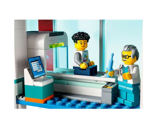 Конструктор LEGO City Больница 816 деталей (60330), изображение 6 Конструктор LEGO City Больница 816 деталей (60330), изображение 6