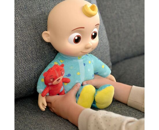Интерактивная игрушка CoComelon Roto Plush Bedtime JJ Doll Джей Джей со звуком (CMW0016), изображение 7 Интерактивная игрушка CoComelon Roto Plush Bedtime JJ Doll Джей Джей со звуком (CMW0016), изображение 7
