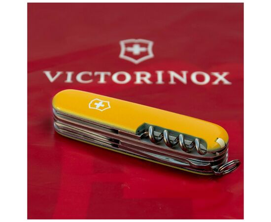 Нож Victorinox Huntsman Ukraine 91 мм Марка з трактором (1.3713.3_T3110p), изображение 4 Нож Victorinox Huntsman Ukraine 91 мм Марка з трактором (1.3713.3_T3110p), изображение 4