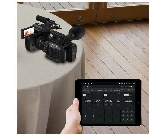 Цифровая видеокамера Panasonic HC-X2 (HC-X2EE), изображение 4 Цифровая видеокамера Panasonic HC-X2 (HC-X2EE), изображение 4