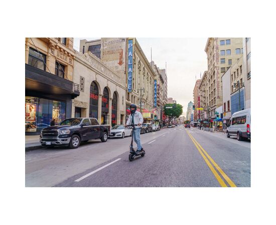 Электросамокат Ninebot Segway P100SE Black (AA.00.0012.49), изображение 2 Электросамокат Ninebot Segway P100SE Black (AA.00.0012.49), изображение 2